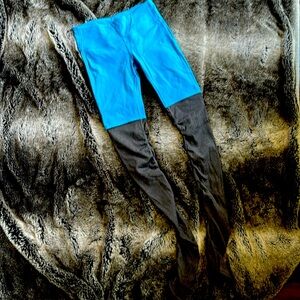 ALO GODDESS LEGGINGS